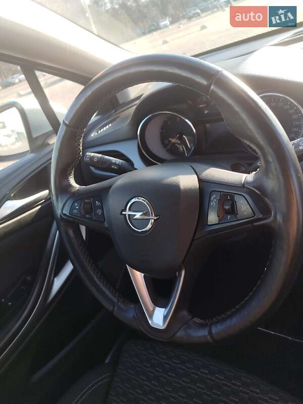 Универсал Opel Astra 2019 в Одессе