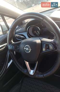 Универсал Opel Astra 2019 в 