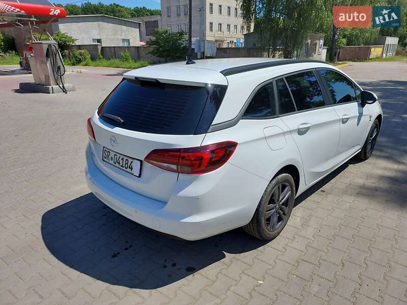 Универсал Opel Astra 2019 в Коростене