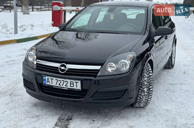 Хэтчбек Opel Astra 2005 в Ивано-Франковске