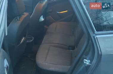 Универсал Opel Astra 2011 в 
