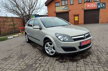 Хэтчбек Opel Astra 2007 в Дубно