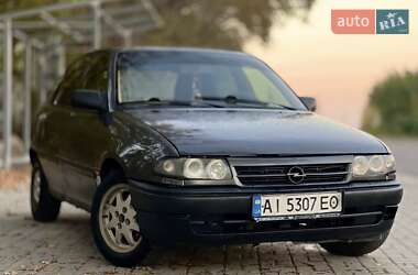 Хетчбек Opel Astra 1992 в Зарічному