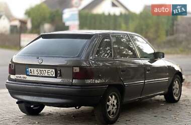 Хетчбек Opel Astra 1992 в Зарічному