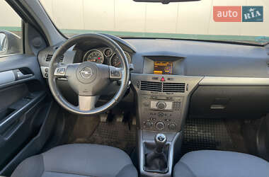 Универсал Opel Astra 2006 в Виннице