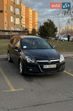 Універсал Opel Astra 2006 в Софіївській Борщагівці