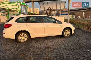 Універсал Opel Astra 2014 в Хмельницькому