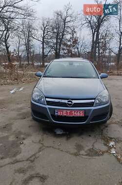 Хэтчбек Opel Astra 2006 в Киеве