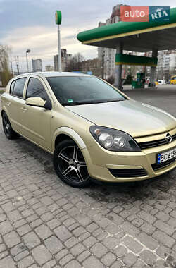 Хетчбек Opel Astra 2004 в Львові