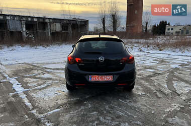 Хетчбек Opel Astra 2011 в Надвірній