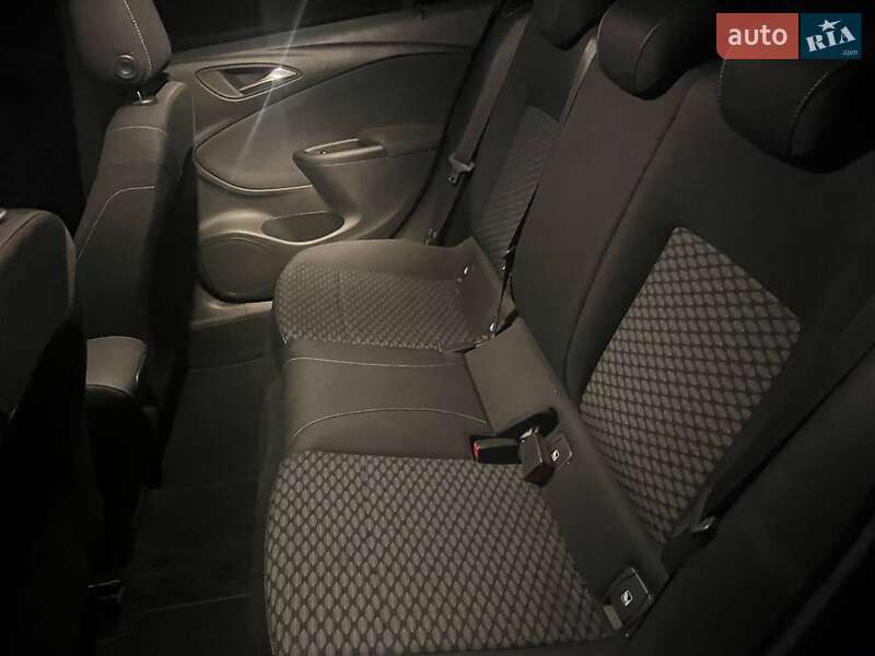 Универсал Opel Astra 2018 в Луцке фото 10 Универсал Opel Astra 2018 в Луцке