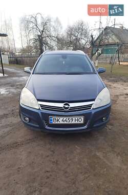 Універсал Opel Astra 2008 в Рокитному