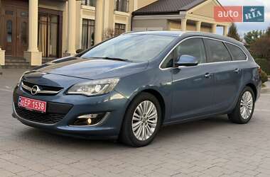 Універсал Opel Astra 2014 в Стрию