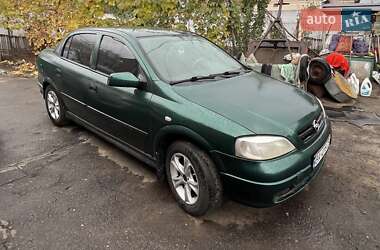 Седан Opel Astra 2005 в Александрие