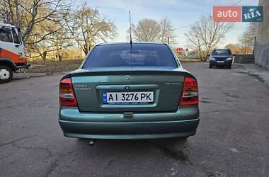 Седан Opel Astra 2006 в Обухові