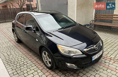 Хетчбек Opel Astra 2011 в Івано-Франківську