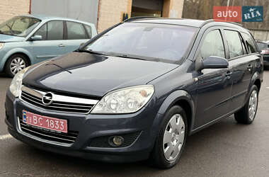 Універсал Opel Astra 2007 в Рівному