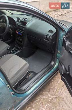 Седан Opel Astra 2003 в Бучачі