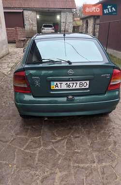 Седан Opel Astra 2003 в Бучачі