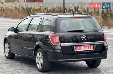 Универсал Opel Astra 2008 в Луцке