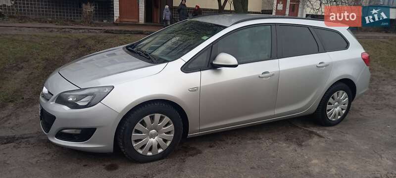 Универсал Opel Astra 2012 в Житомире