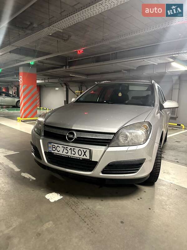 Універсал Opel Astra 2005 в Львові