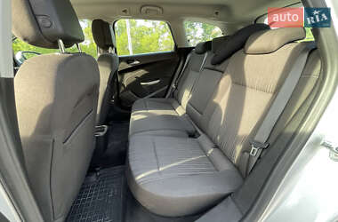 Универсал Opel Astra 2011 в 
