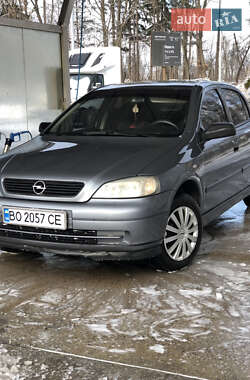 Седан Opel Astra 2008 в Тернополі