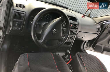 Седан Opel Astra 2008 в Тернополі