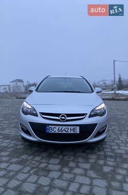 Універсал Opel Astra 2013 в Львові