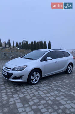 Універсал Opel Astra 2013 в Львові