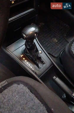 Хэтчбек Opel Astra 2000 в 