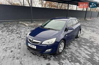 Універсал Opel Astra 2012 в Кам'янець-Подільському