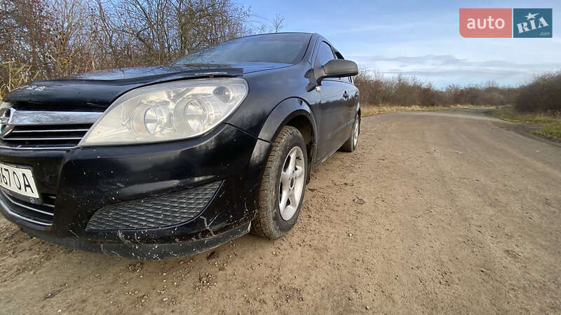 Хэтчбек Opel Astra 2008 в Самборе