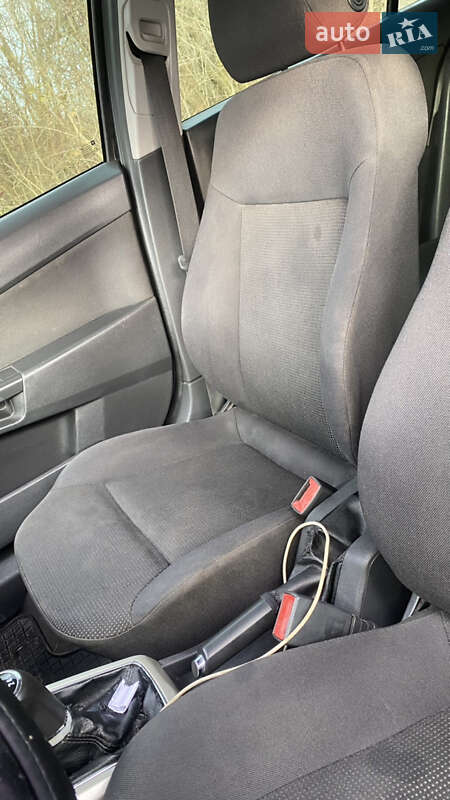 Хэтчбек Opel Astra 2008 в Самборе