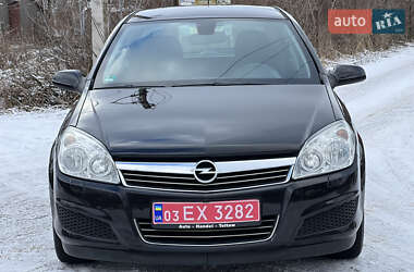 Універсал Opel Astra 2009 в Тернополі