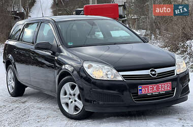 Універсал Opel Astra 2009 в Тернополі