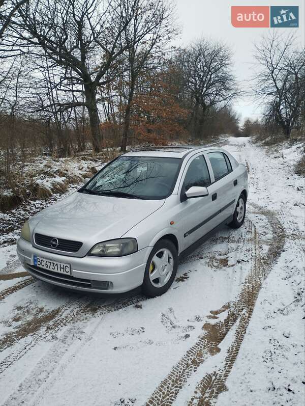 Хетчбек Opel Astra 1998 в Дрогобичі