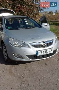 Універсал Opel Astra 2011 в Мені