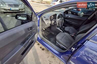 Універсал Opel Astra 2005 в Коломиї