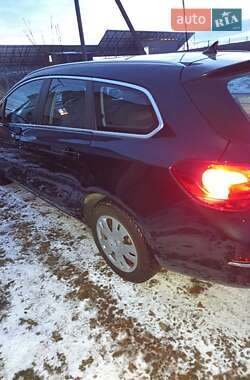 Универсал Opel Astra 2015 в Черновцах