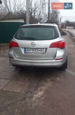 Универсал Opel Astra 2012 в Бердичеве