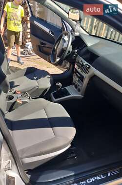 Універсал Opel Astra 2008 в Києві