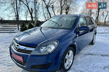 Універсал Opel Astra 2010 в Вінниці