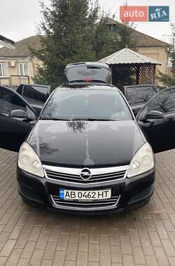 Універсал Opel Astra 2009 в Хмільнику