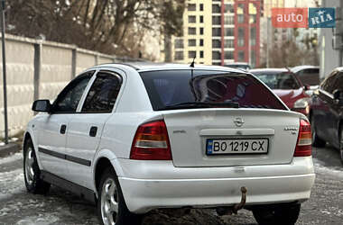 Хэтчбек Opel Astra 2001 в Львове