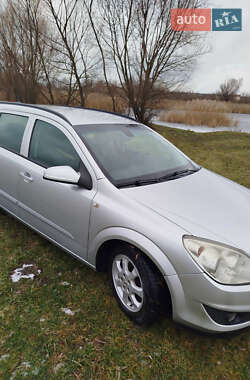 Універсал Opel Astra 2008 в Кельменцях