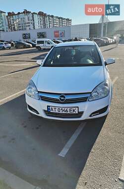 Хетчбек Opel Astra 2008 в Івано-Франківську