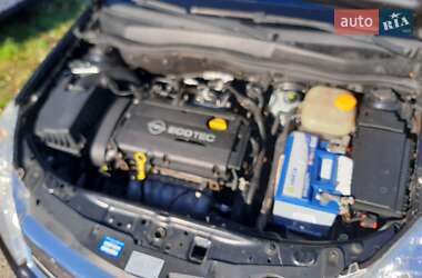 Универсал Opel Astra 2009 в 