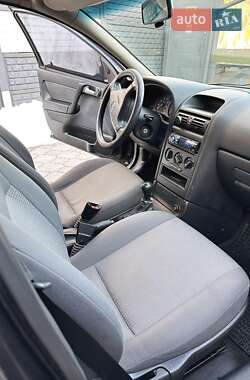 Седан Opel Astra 2008 в Львове